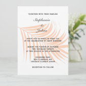 Perzik Fuzz Palmboom Tropische Leaf Classy Bruilof Kaart (Staand voorkant)