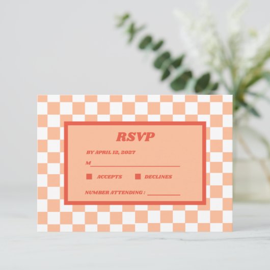 Perzik Fuzz Rood Geruit Gingham Patroon RSVP Kaartje (Staand voorkant)