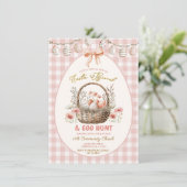 Perzik Gingham Bloemige Paasbrunch en Eiersoeken Kaart (Staand voorkant)