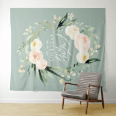 Perzik + groene waterverf bloemige bruidsshowers wandkleed (In Situ (horizontaal))