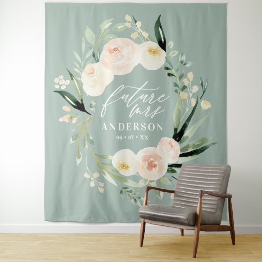 Perzik + groene waterverf bloemige bruidsshowers wandkleed (In situ)