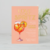 Perzik Love at First Spritz Bruidsfeest  Folie Uitnodiging (Staand Voorkant)
