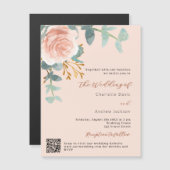 Perzik roos gouden bloemenQR RSVP luxe bruiloft Magnetische Uitnodiging (Voorkant / Achterkant)