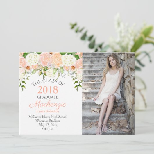 Perzik Rozen Witte Hydrangeas Foto Afstuderen Aankondiging (Staand voorkant)