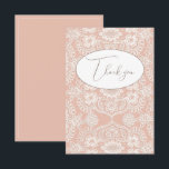 Perzik Vintage Kant Plat Bedankkaart<br><div class="desc">Mooie perzik achtergrond met vintage namaak kant. “Dank je wel” in fancy typografie.  Perfect voor elke gelegenheid.</div>