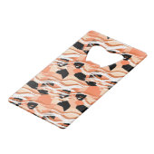 Perzik Zwart Wit Abstract Patroon. Creditkaart Flessenopener (Achterkant Gekanteld)