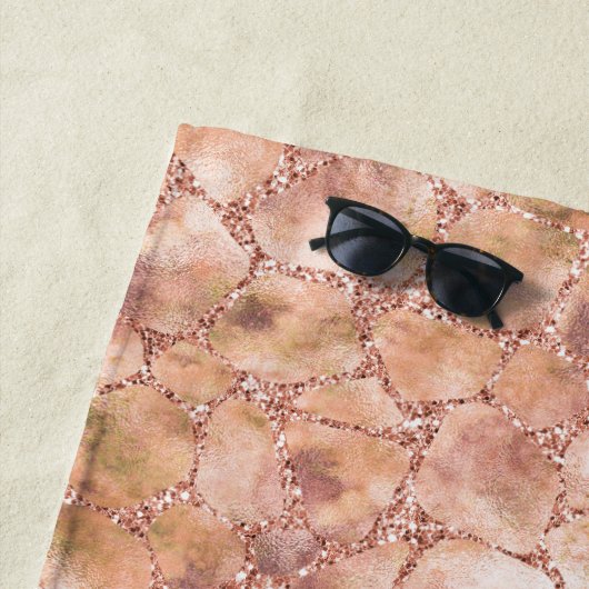 Perzikdruk Roos Glitter Giraffe Strandlaken (In situ)