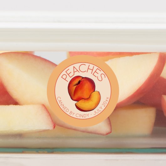 Perziken in het thuisconservenblikveld van perzike labels (Aangebracht)