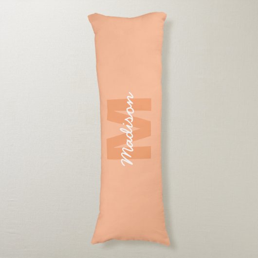 Perzikkleur van 2024 met de naam van het douanemon lichaamskussen (Voorkant Verticaal)