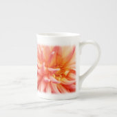 Perzikkleurige Dahlia Porselein Kop (Rechts)