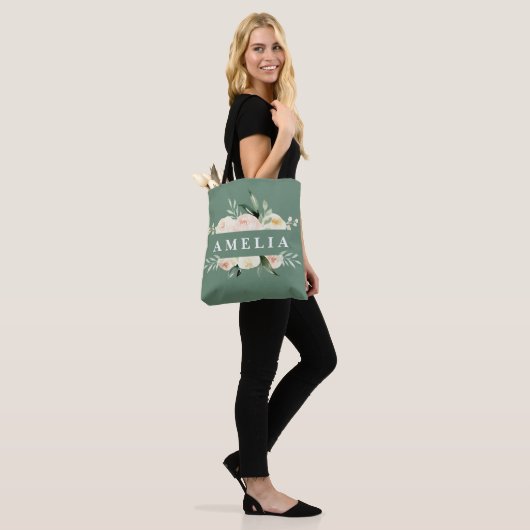 Perzikkleurige en groene waterverf florale en foli tote bag (Op model)