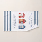 Perzikkleurige strepen parasols aangepaste tekst a bad handdoek (Handdoek)