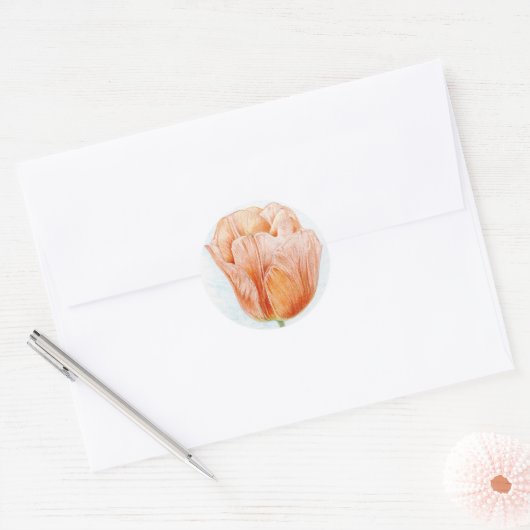 Perzikkleurige tulp ronde sticker (Envelop)