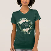 Perzikkleurige waterverf florale en naaldbladertoe t-shirt (Voorkant)