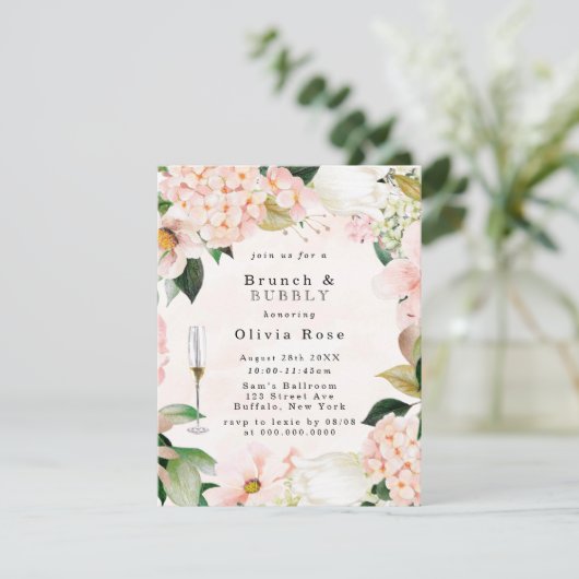 Perzikkream Hydrangeas Brunch & Bubable Invite Kaart (Staand voorkant)