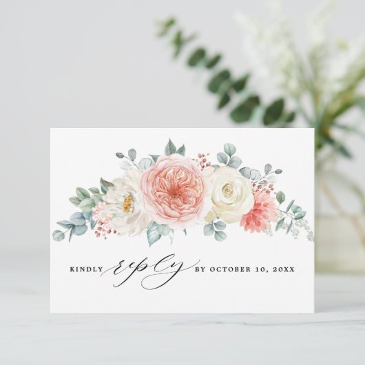 Perzikpasteitje Pastel Pink Floral Wedden RSVP Kaartje (Staand voorkant)