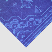 Perzisch karpetblik in blauw tissuepapier (Detail)