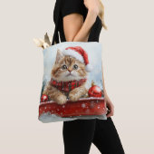 Perzische kat in slee laat het sneeuwen Kerstmis Tote Bag (Dichtbij)