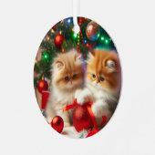 Perzische Kittens Prettig Kerstfeest Metalen Ornament (Voorkant links)