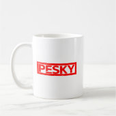 Pesky Stamp Koffiemok (Links)