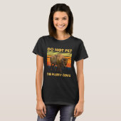 Pet de Fluffy Koe Bison Buffalo niet in T-shirt (Voorkant volledig)