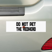 Pet de Roodkop niet in (w/ Wig) Bumpersticker (Op auto)