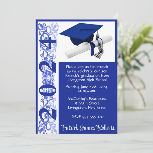 Pet & Diploma 5x7 Royal Blue & White Afstuderen Kaart (Staand voorkant)