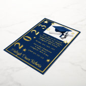 Pet, Diploma en sterren, donkerblauw en goudblauw Folie Uitnodiging (Gedraaid)