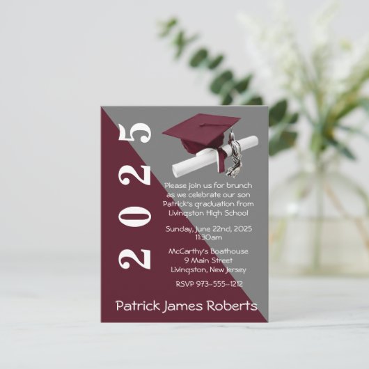 Pet & Diploma, Maroon & Grijs Afstuderen Kaart (Staand voorkant)