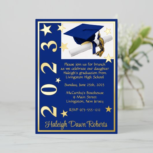 Pet, diploma & sterren, Royal Blue & Gold Afstuder Folie Uitnodiging (Staand Voorkant)