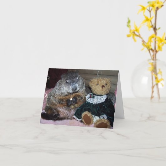Pet Groundhog Maude met haar Teddy Note-Kaart Kaart (Gele Bloem)