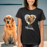 Pet mam Aangepaste foto Aangepaste hond Aangepast T-shirt<br><div class="desc">Dog mama ... Verrassend je favoriete Dog Mam deze Moederdag, Kerstmis of haar verjaardag met dit superschattige, aangepaste T-shirt voor de foto. Pas het shirt van deze hond aan met de favoriete foto's en namen van je hond. Dit shirt van een hond is een most voor hondenliefhebbers en hondenmoeders! Geweldig...</div>
