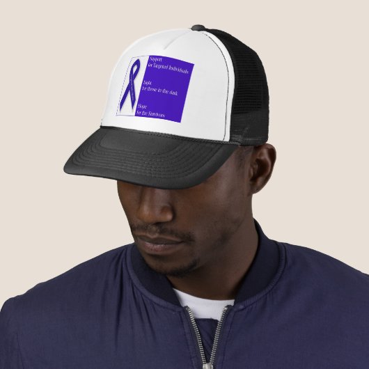 Pet met een basisbal en een Logo met een Indigolin (In situ)