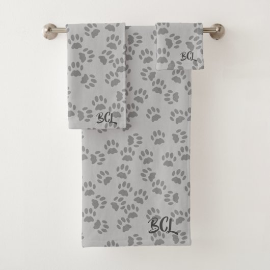 Pet Paw Print Patroon Monogram Grijs Bad Handdoek  (Insitu)