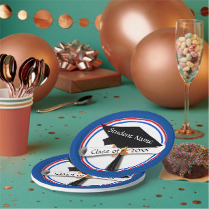 Pet van afstudeerder met diploma's - Kleuren van d Papieren Bordje