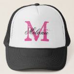 Pet van gepersonaliseerde naam voor trouwpartij<br><div class="desc">Gepersonaliseerde naam monogram neon roze vrachtwagenhoed voor bruid en bruidsmeisje . monogrammed initiaal brief met stijlvolle manuscripttypografie. Kute bruiloft voor gasten, vrienden en familie. Maak je eigen voor bruid om de entourage van briden te zijn; bruidmaid, eremiddel, bloemmeisje, eremmer, bruidsmoeder, moeder van de bruid, ringdrager enz. Fun accessoire voor elegant...</div>