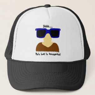 Pet van Incognito Mustache & Glasses