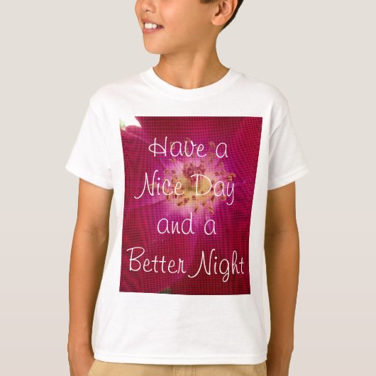 Petal Perfection: Geruit Roos Petal Pattern Art T-shirt (Voorkant)