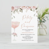 Petals en Prosecco Blush Floral Vrijgezellenfeest  Kaart (Staand voorkant)