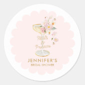 Petals en Prosecco Bruiloft Douche Favor Ronde Sticker (Voorkant)