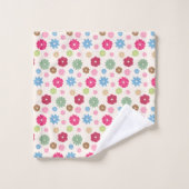 Petals In Silence 11.  Bad Handdoek (Wasdoekje)