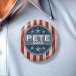 Pete -  sterren en strepen ronde button 5,7 cm<br><div class="desc">Creëer uw eigen campagnetoed! Republican,  Democraat of om het even welke partij - steun uw favoriete kandidaat met een douaneknoop.</div>