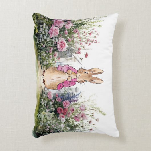 Peter de Konijn Roze Jas in zijn Tuin Accent Kussen (Voorkant(Verticaal))