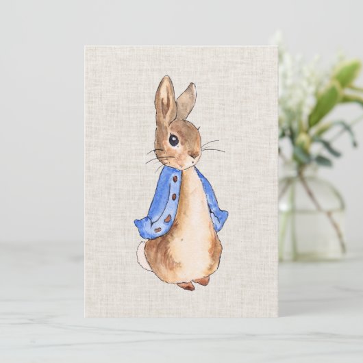 Peter het Konijn Beige Linnen Achtergrond Uitnodig Kaart (Staand voorkant)