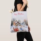 Peter het konijn en een sneeuwman Vrolijk kerstfee Tote Bag (Dichtbij)