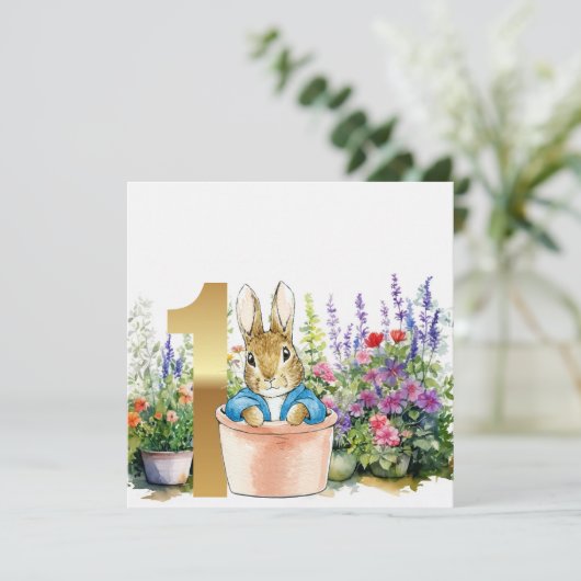 Peter het konijn in een pot eerste verjaardag kaart (Staand voorkant)