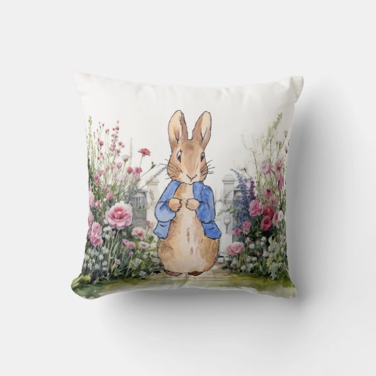 Peter het Konijn in zijn tuin nr. 2 Kussen (Voorkant)