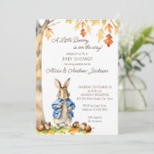 Peter konijn herfst thema baby shower sjabloon kaart (Staand voorkant)