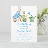 Peter Rabbit Blue Boy Baby shower Uitnodiging (Staand voorkant)