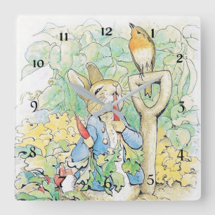 "Peter Rabbit Eats a Carrot" door Beatrix Potter Vierkante Klok